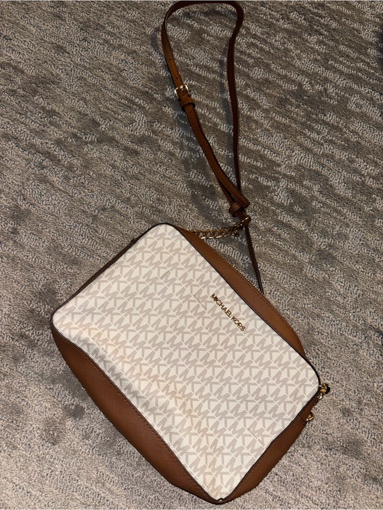 Michael Kors Handbags - Michael Kors Cream and Brown Signature Crossbody